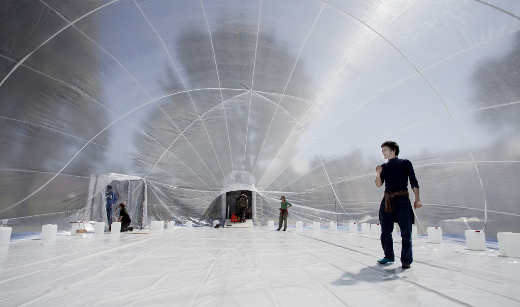 A crew of four can inflate the Air Bubble in three hours and deflate it in two, making it a practical and movable public space for concerts, theater and events for up to 140 people. Photos: Guillaume Prié.