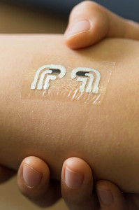 2.The device consists of carefully patterned electrodes printed on temporary tattoo paper.