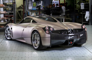 Italian limited-edition automobile manufacturer Pagani makes fewer than 50 “supercars” a year, where the chassis are made entirely of carbon-based composites. The majority of parts that go into a Pagani are handcrafted, with only a few complex parts automated in cutting and fabrication. Photo: Zund America ©